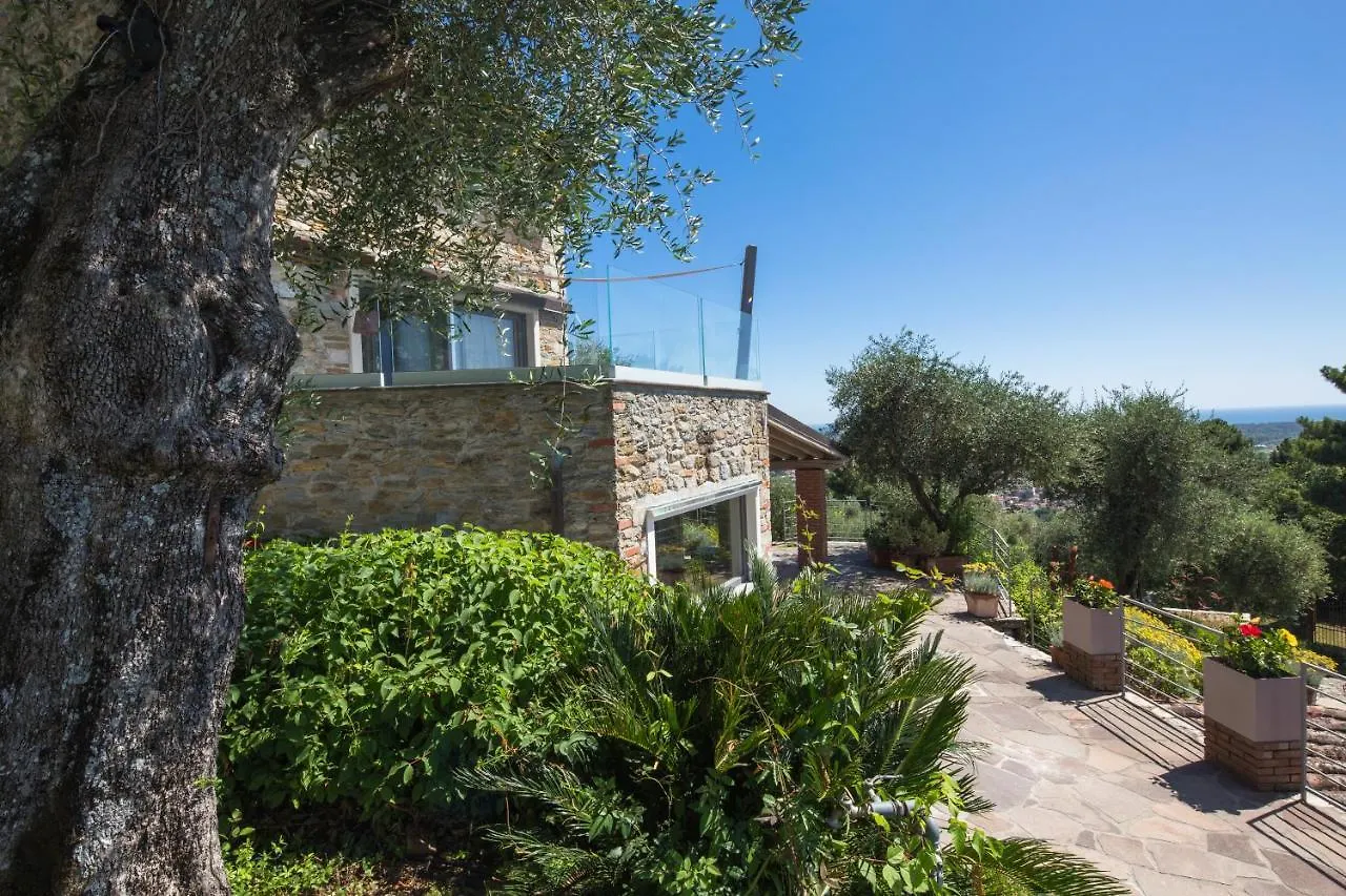 Bed & Breakfast Mom'S Villa Italy